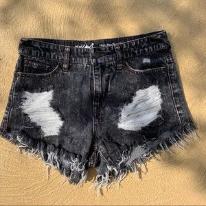 Ripped festival jean shorts 0/25